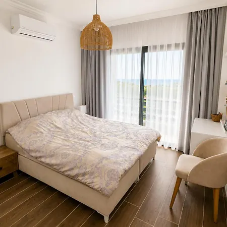 Sea View Penthouse With Jacuzzi & Roof Terrace At Northern Cyprus