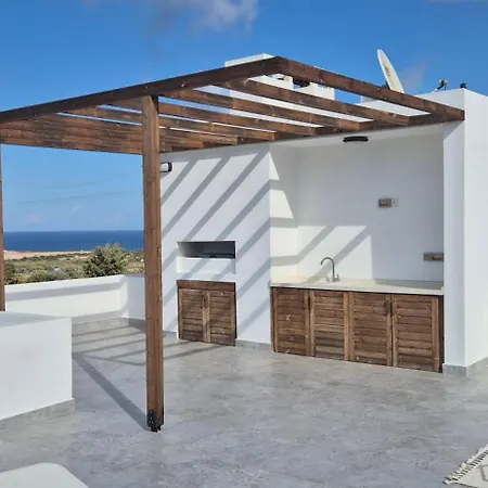 Sea View Penthouse With Jacuzzi & Roof Terrace At Northern Cyprus