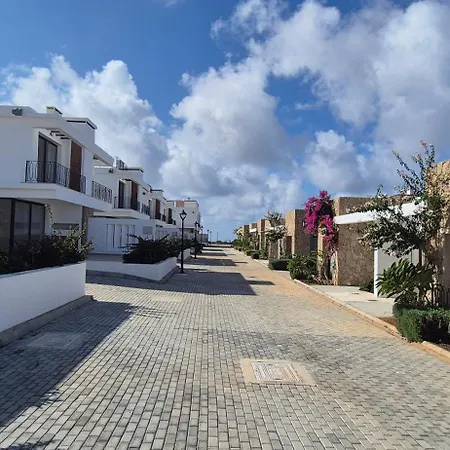 Apartament Sea View Penthouse With Jacuzzi & Roof Terrace At Northern Cyprus Protaras